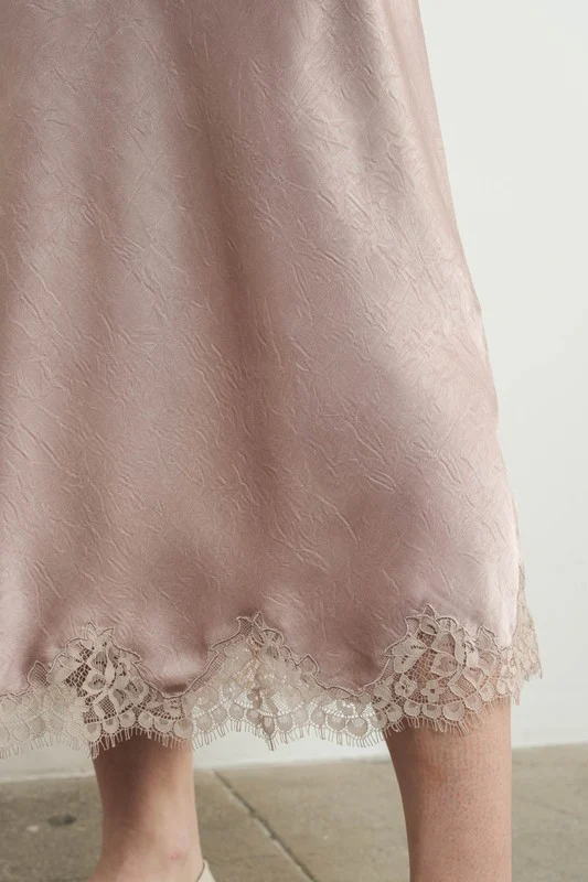 Bella Lace Slip Skirt - Image 9