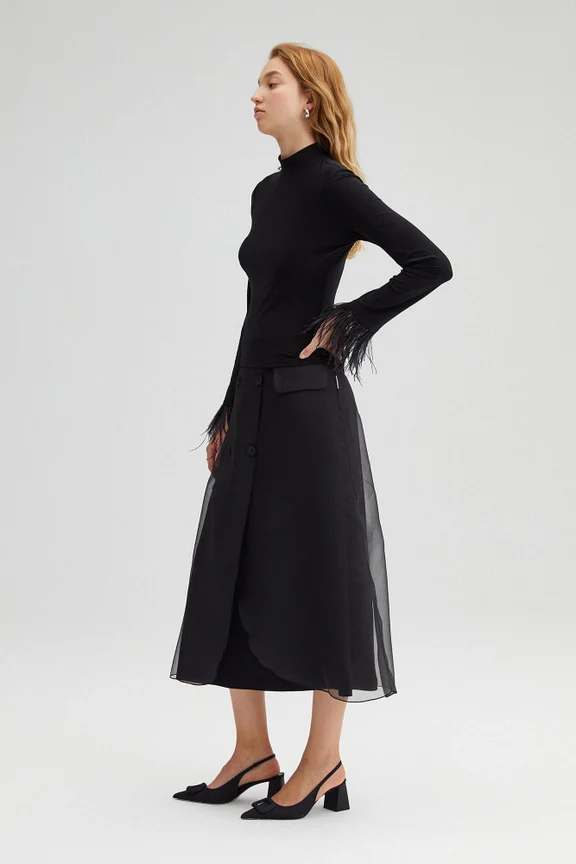 Full Look Feathered Top - Image 7
