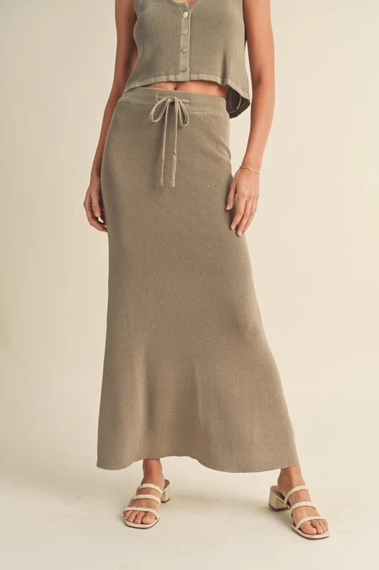 Slaying Maxi Skirt - Image 3