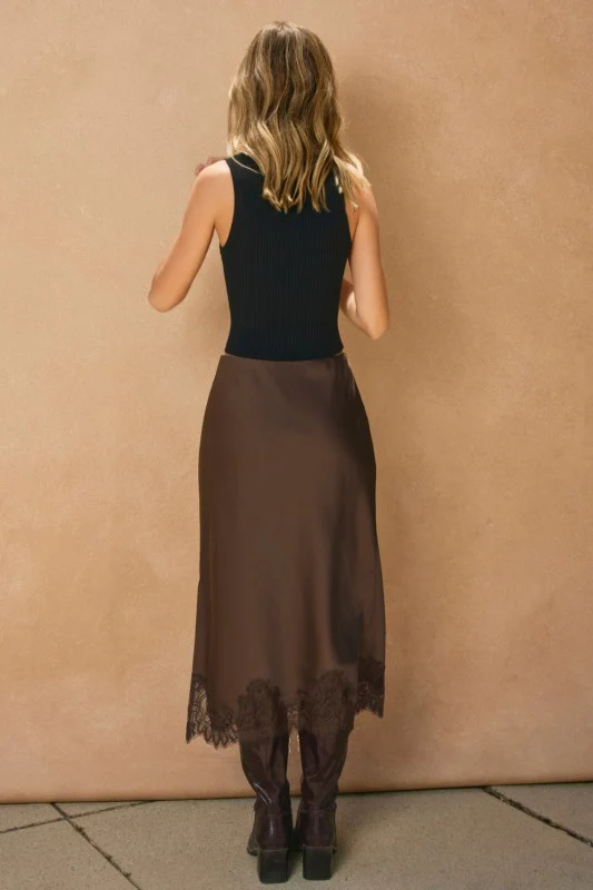 Diamond Lace Slip Skirt - Image 12