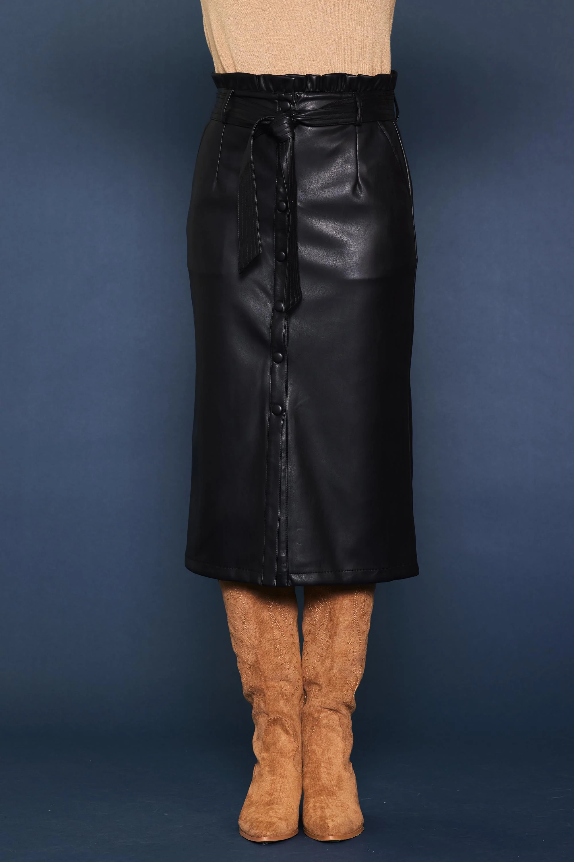 The Fall Leather Skirt - Image 5