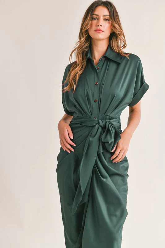 Malibu Dress Satin Short Sleeve - Image 3