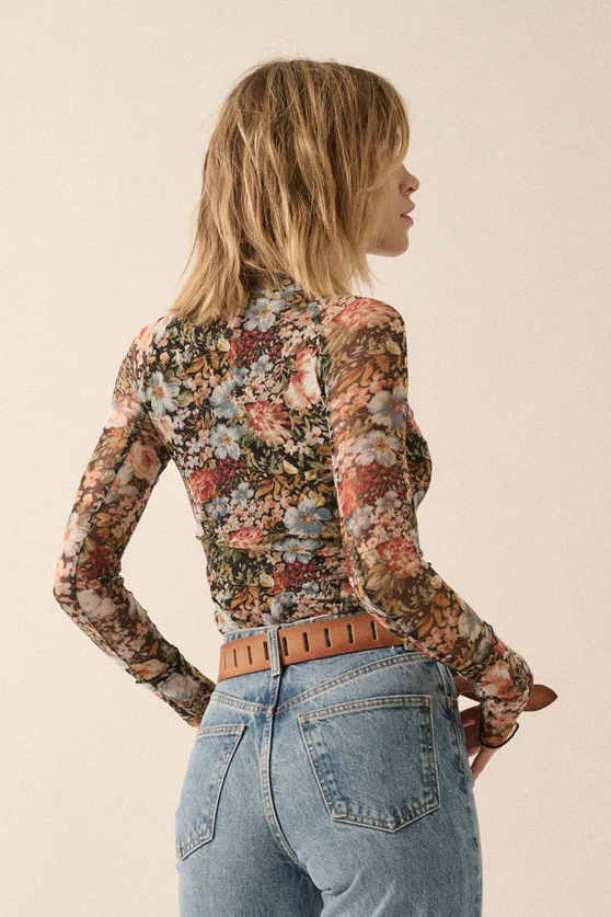 Bring It Back Floral Top - Image 11