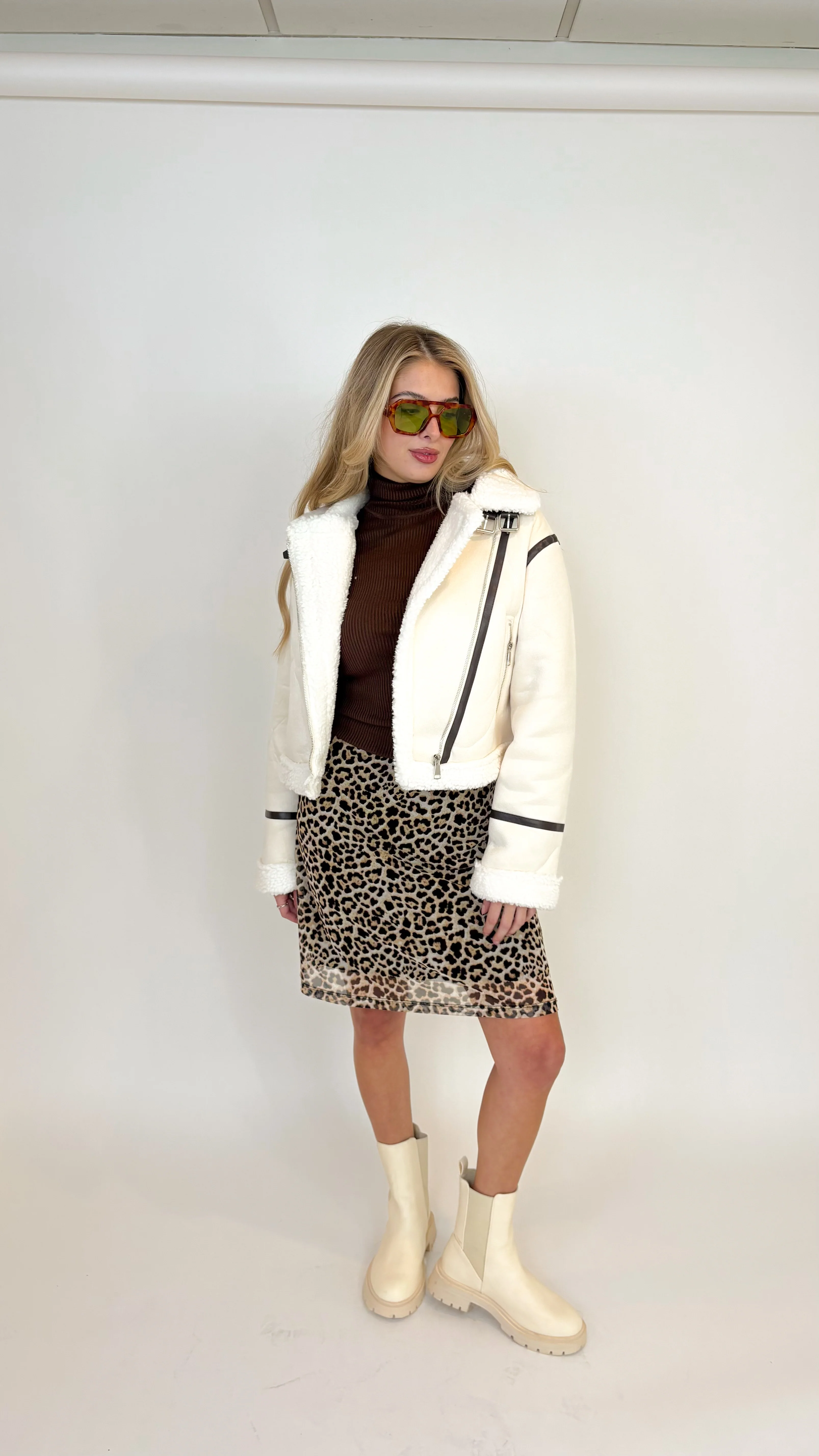 Mustang Fur Jacket - Image 4