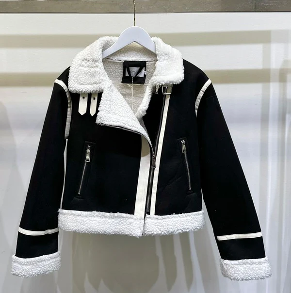 Mustang Fur Jacket - Image 7