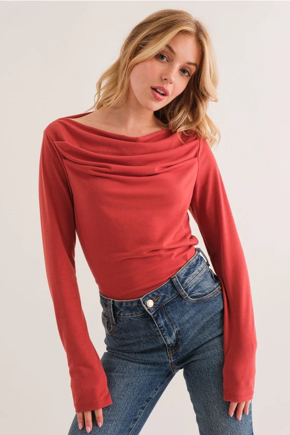 Femme Top - Image 2
